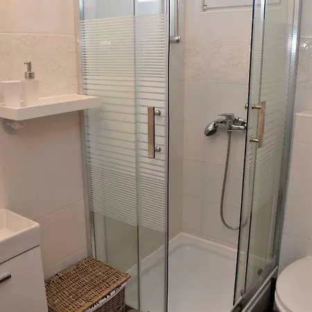 Apartment Resetic Vir